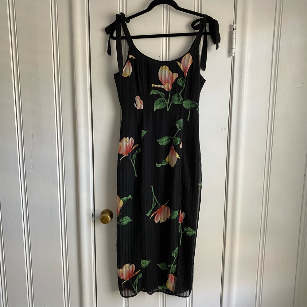 Lulu’s Floral Print MIDI Dress